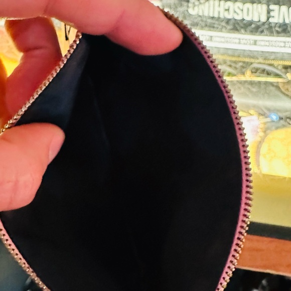 Prada pink pouch - Picture 3 of 3